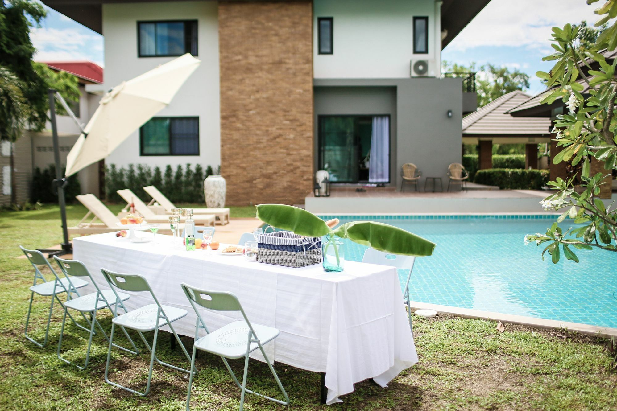 Moin 1617 Luxury Double-Pool Villa Chiang Mai Exterior photo