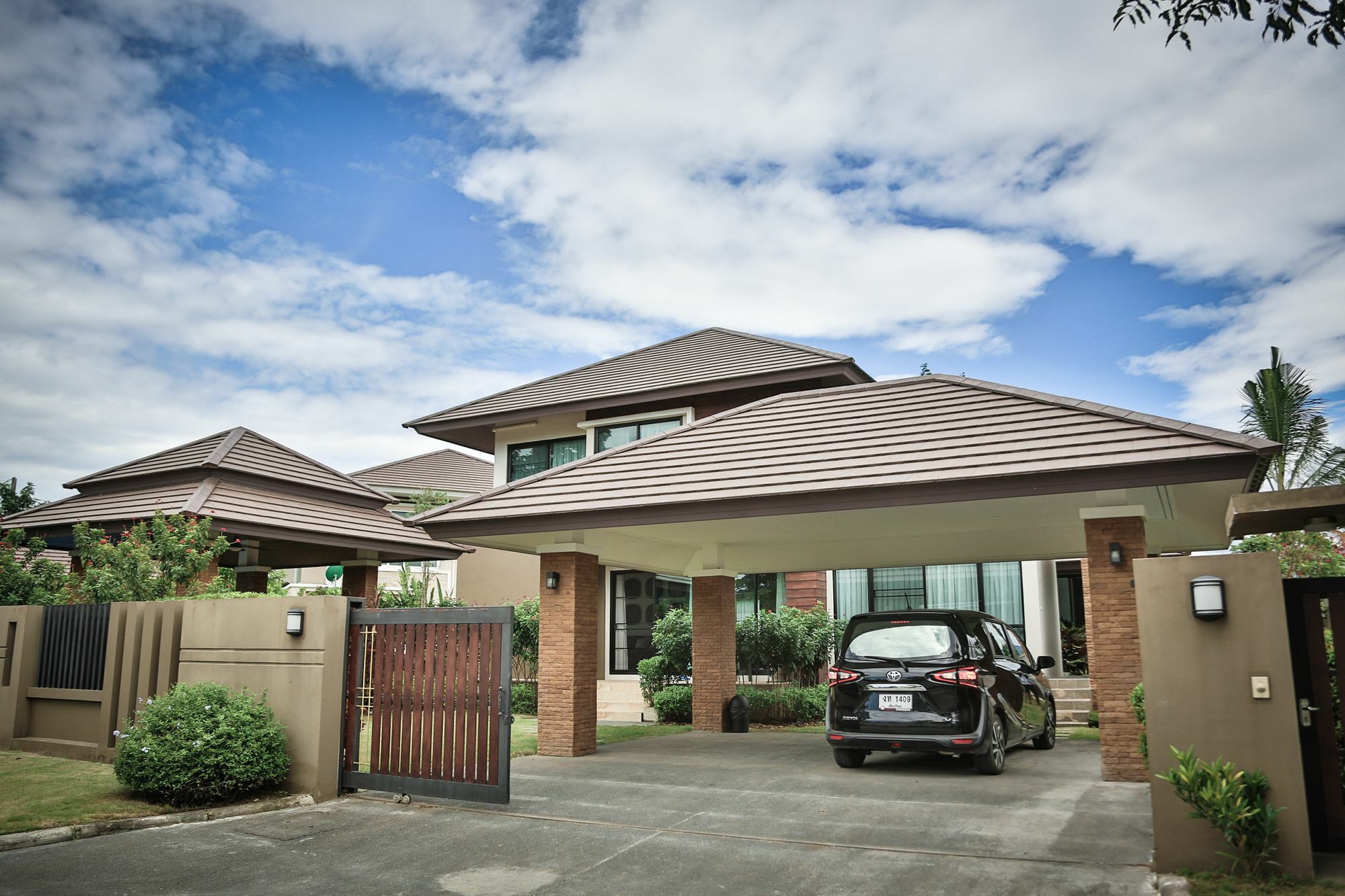 Moin 1617 Luxury Double-Pool Villa Chiang Mai Exterior photo
