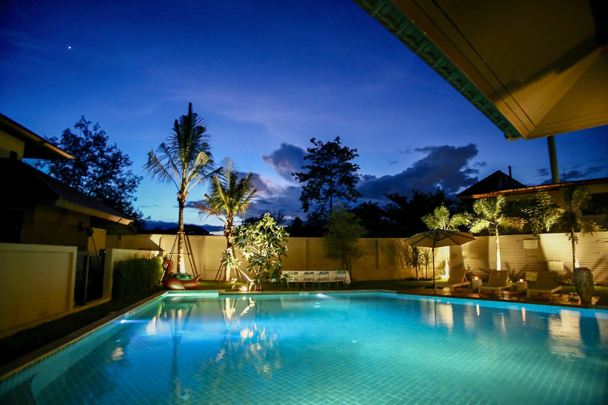 Moin 1617 Luxury Double-Pool Villa Chiang Mai Exterior photo